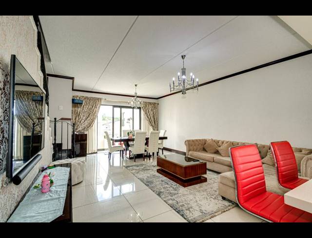 3 BEDROOM HOUSE FOR SALE IN CRAIGAVON